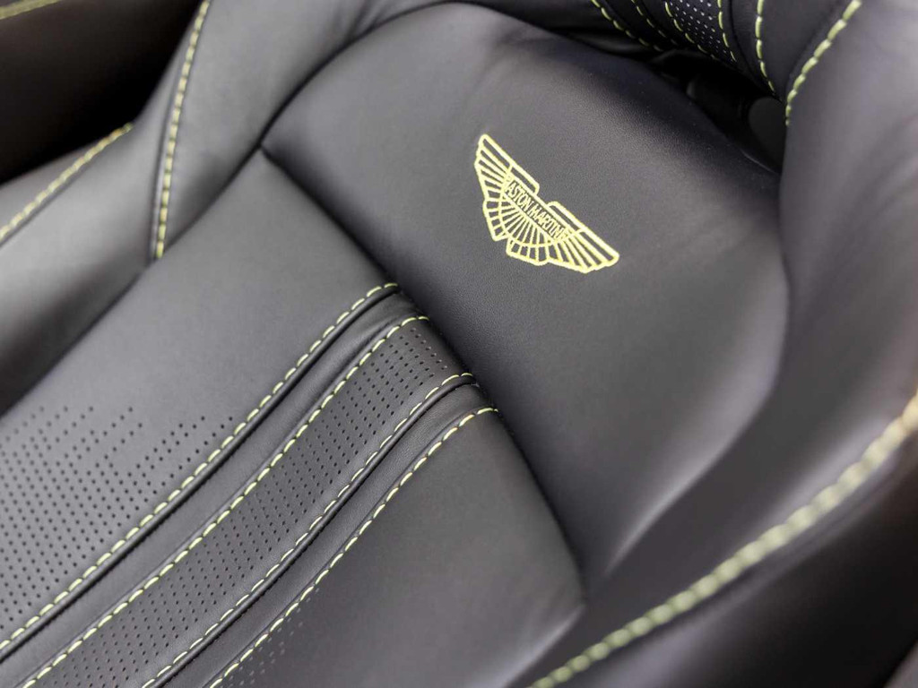 Aston Martin V8 Vantage