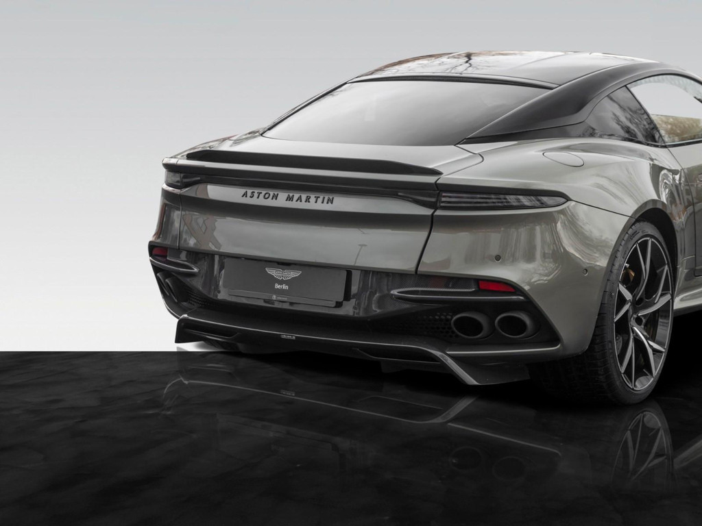 Aston Martin DBS