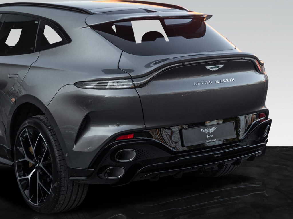 Aston Martin DBX