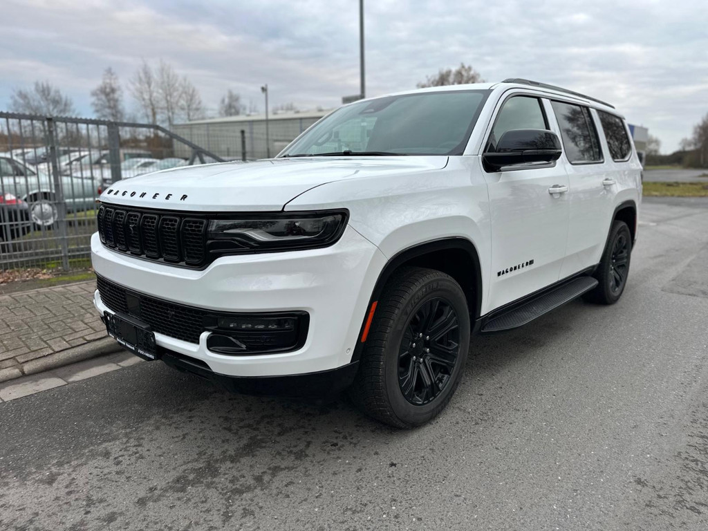Jeep Wagoneer