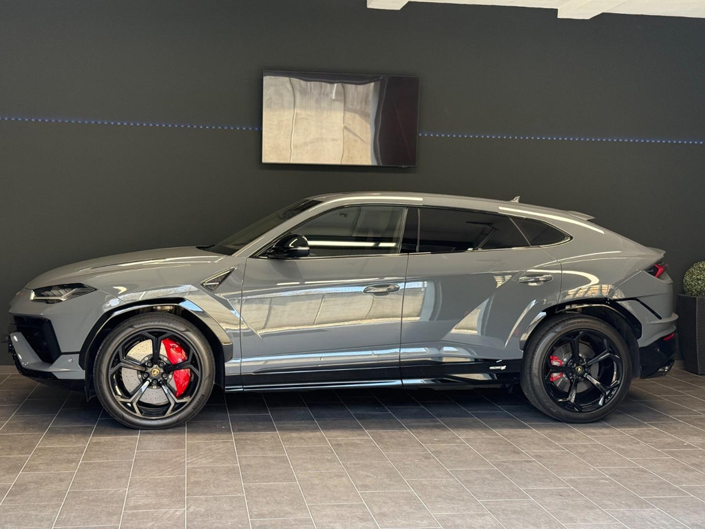 Lamborghini Urus 2022 Benzine