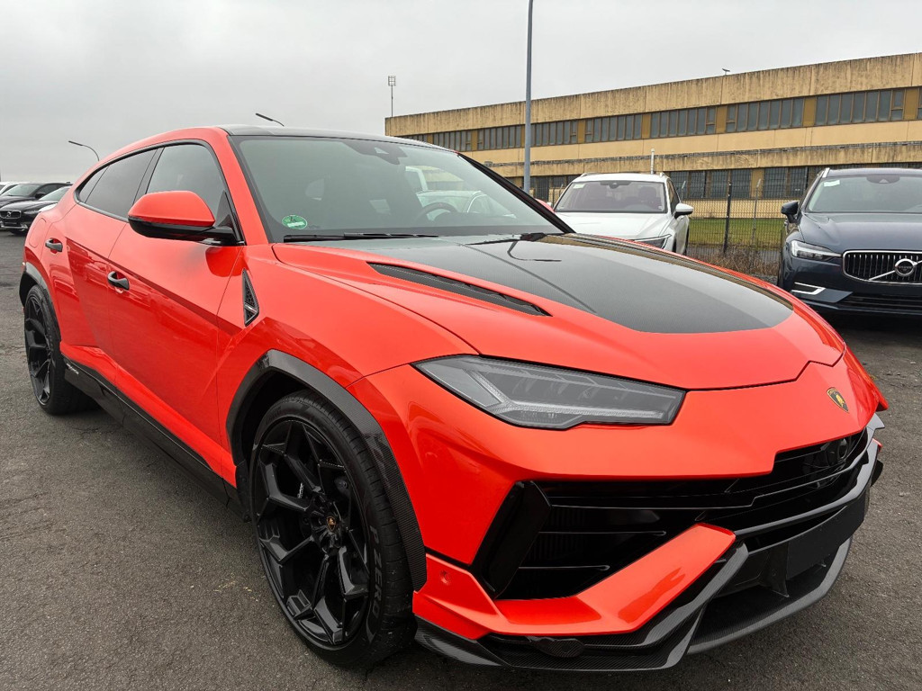 Lamborghini Urus 2023 Benzine