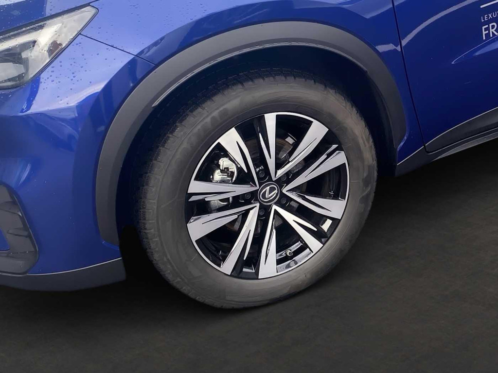 Lexus LBX
