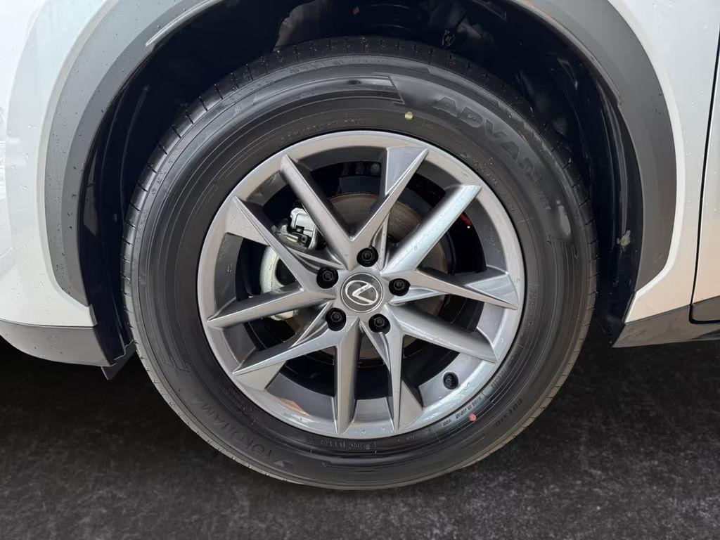 Lexus LBX