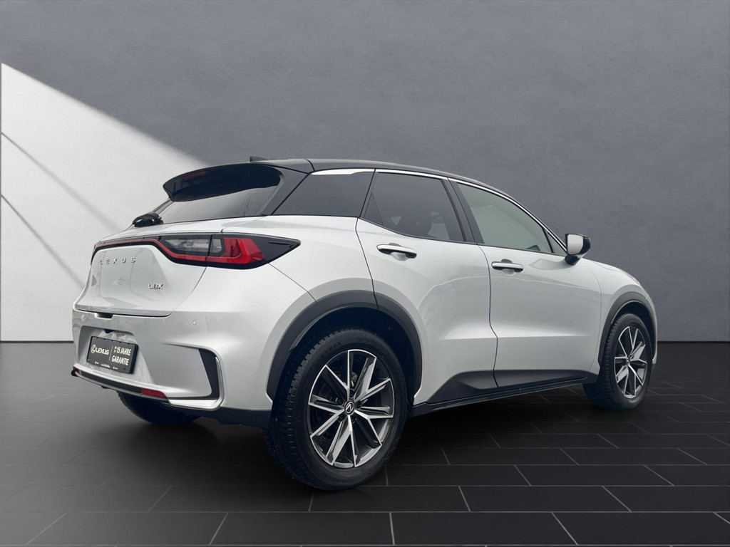 Lexus LBX