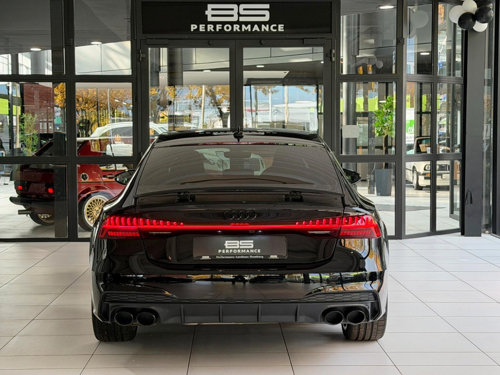 Audi S7