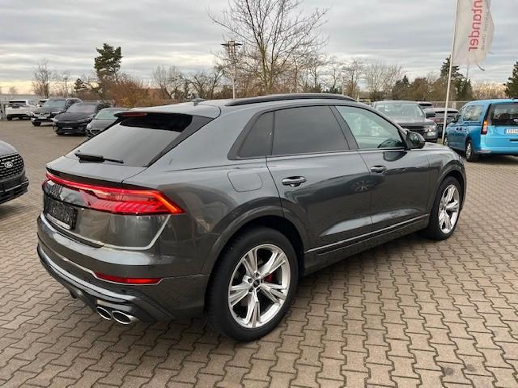 Audi SQ8