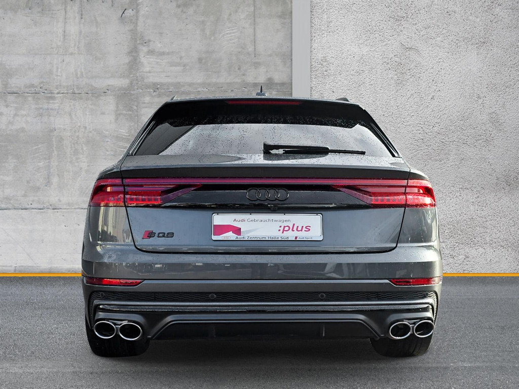 Audi SQ8