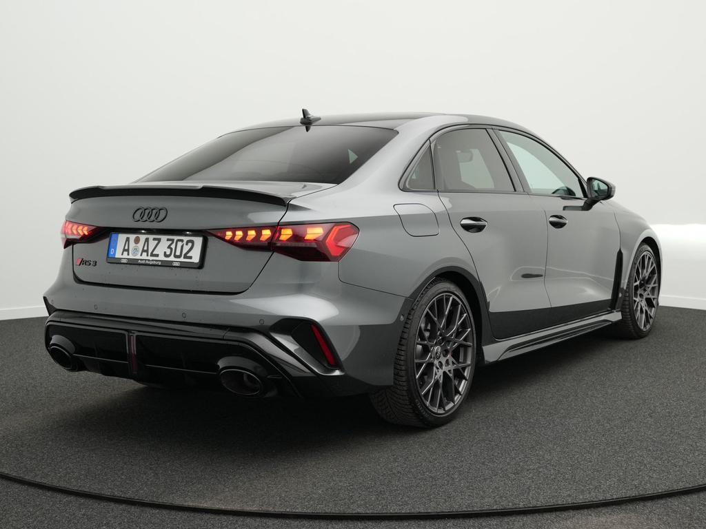 Audi RS3 2025 Benzine