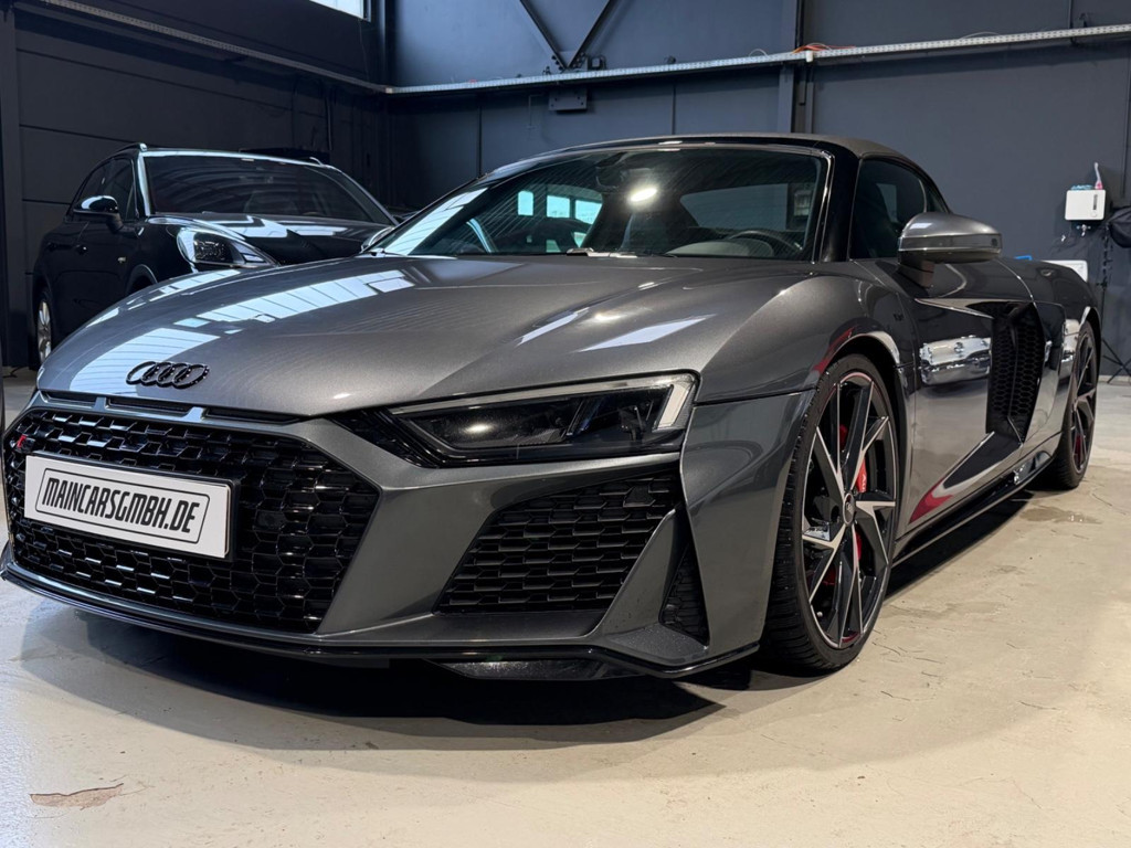 Audi R8