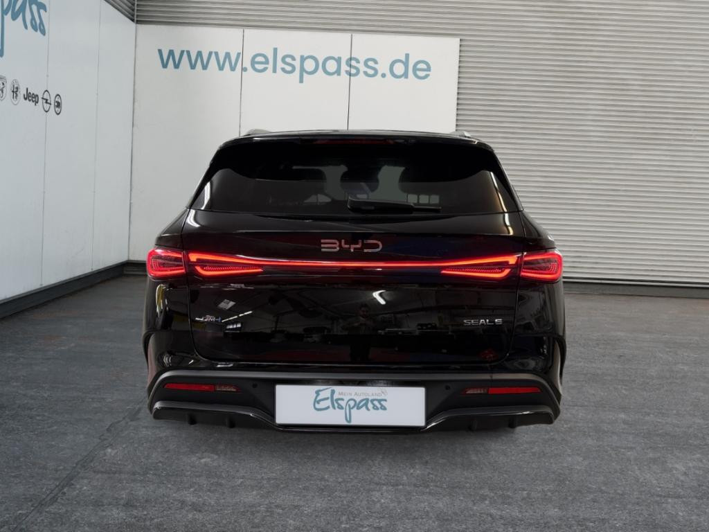BYD Seal 6