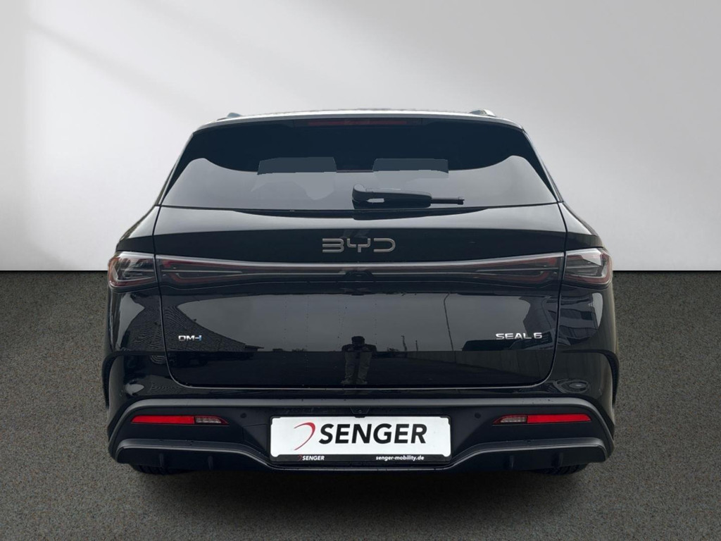 BYD Seal 6