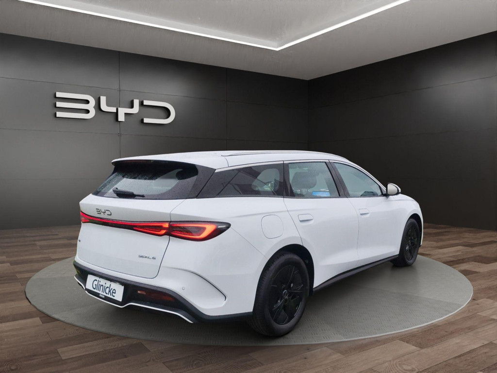 BYD Seal 6