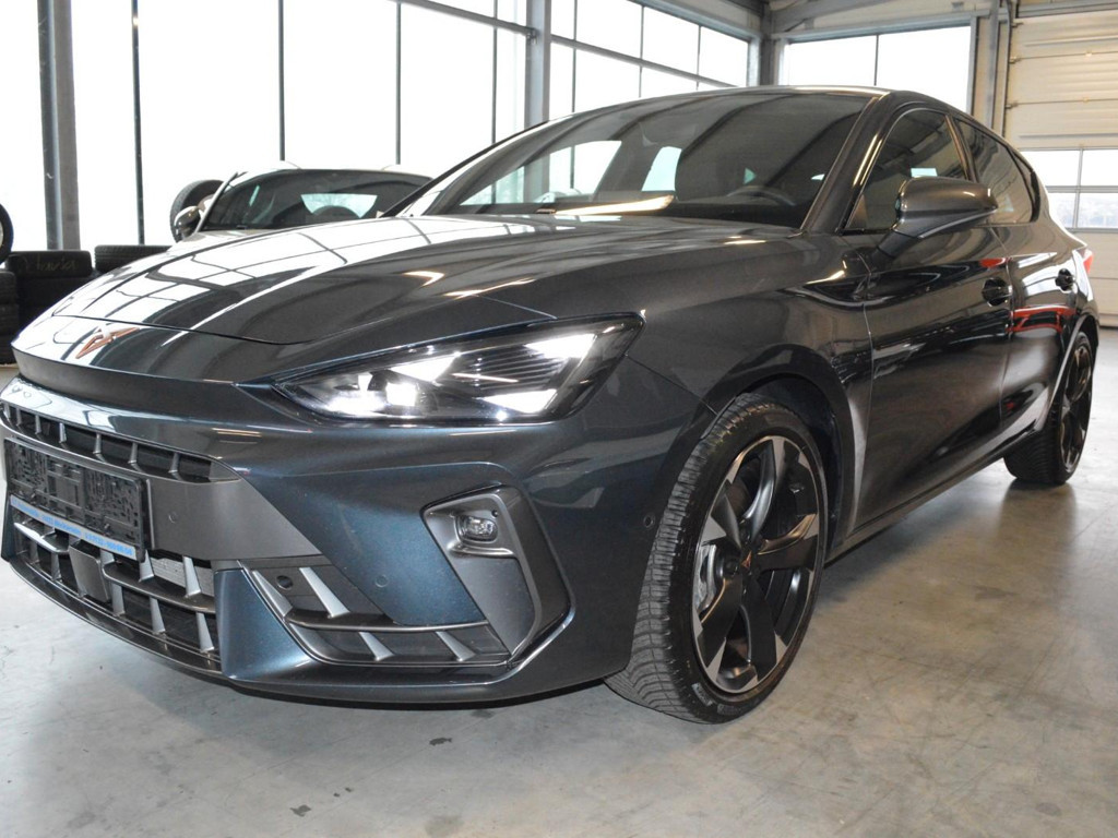 Cupra Leon 2025 Benzine