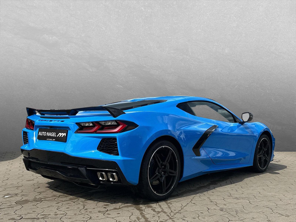 Corvette C8