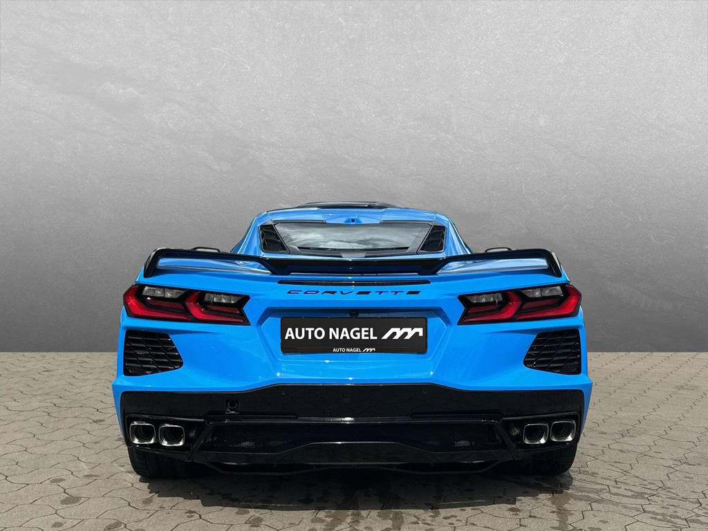 Corvette C8
