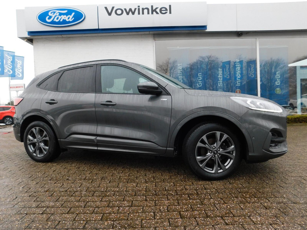 Ford Kuga 2022 Benzine