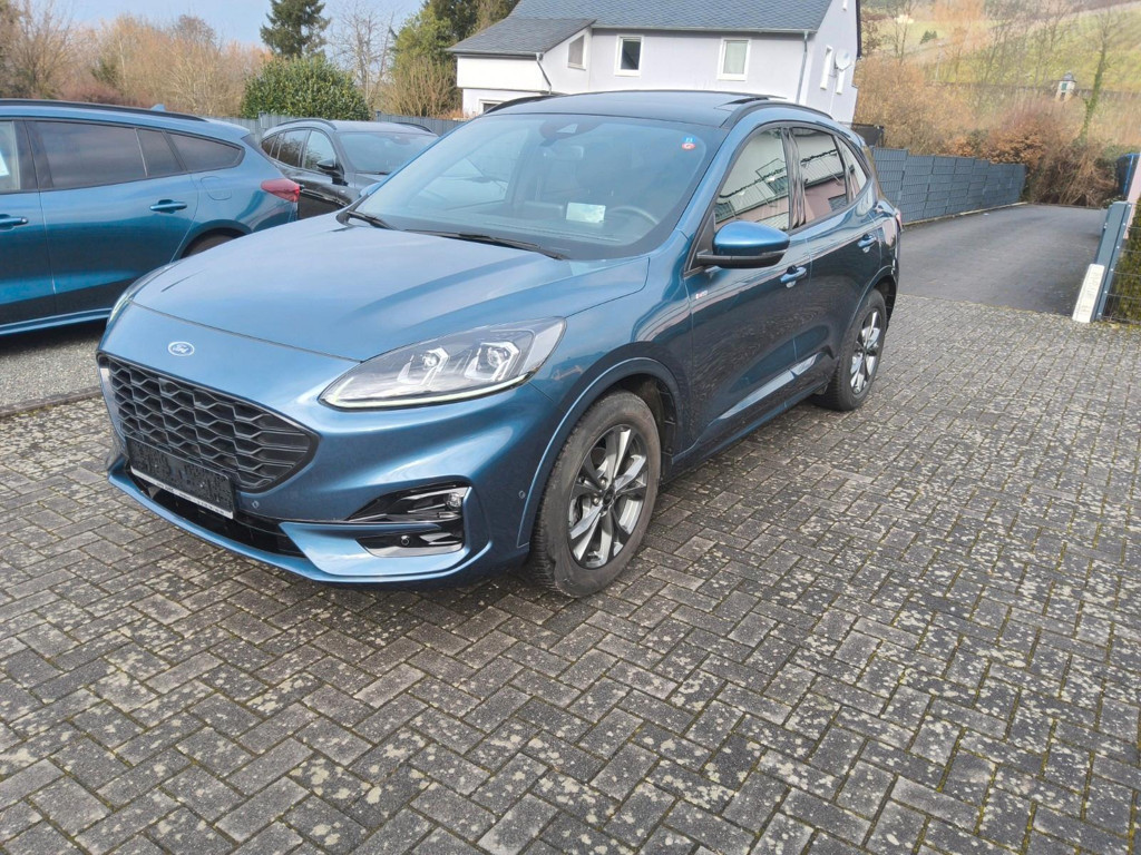 Ford Kuga 2023 Benzine