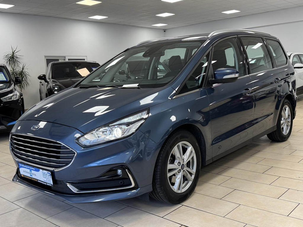 Ford Galaxy 2023 Hybride Benzine