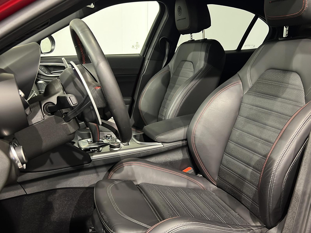 Alfa Romeo Giulia 2023 Benzine