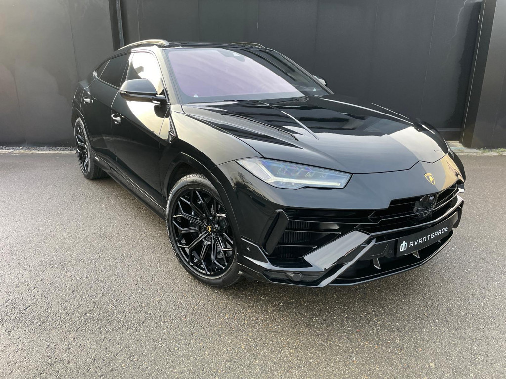 Lamborghini Urus 2023 Benzine