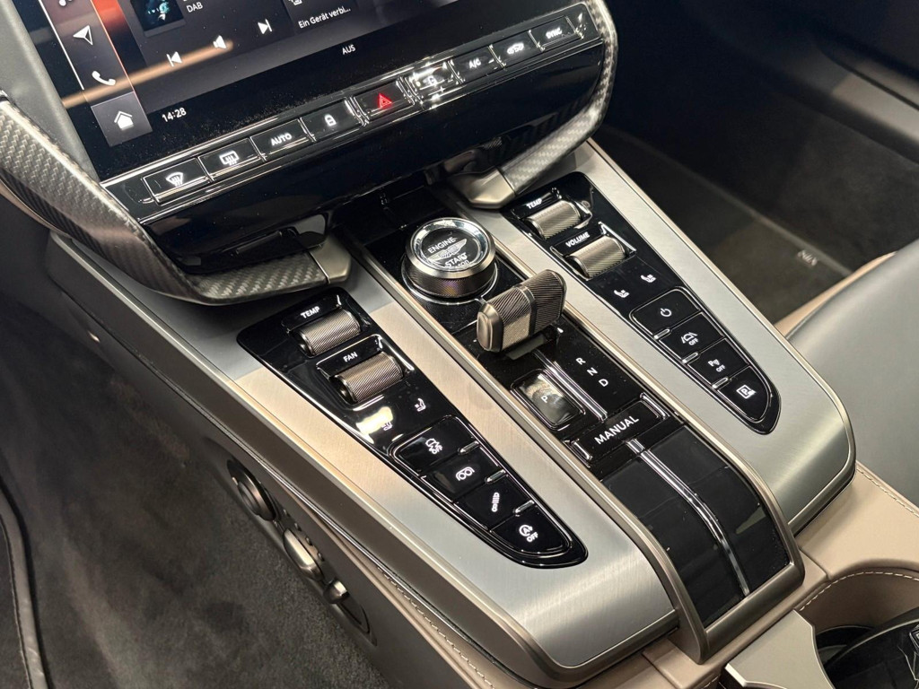 Aston Martin Vanquish