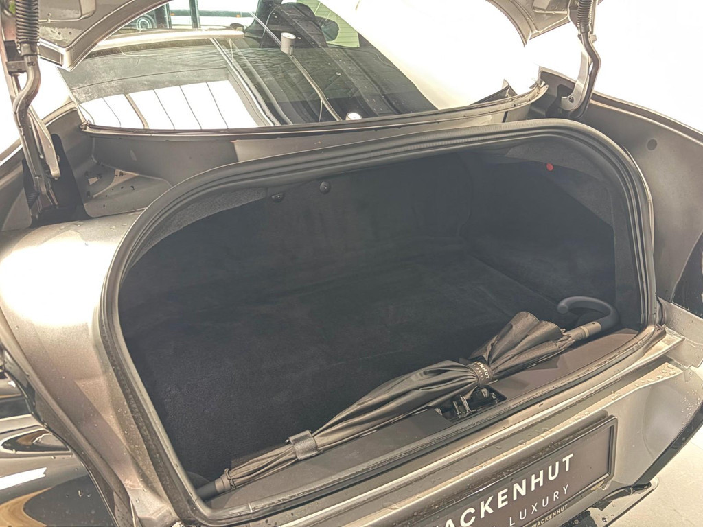 Aston Martin Vanquish