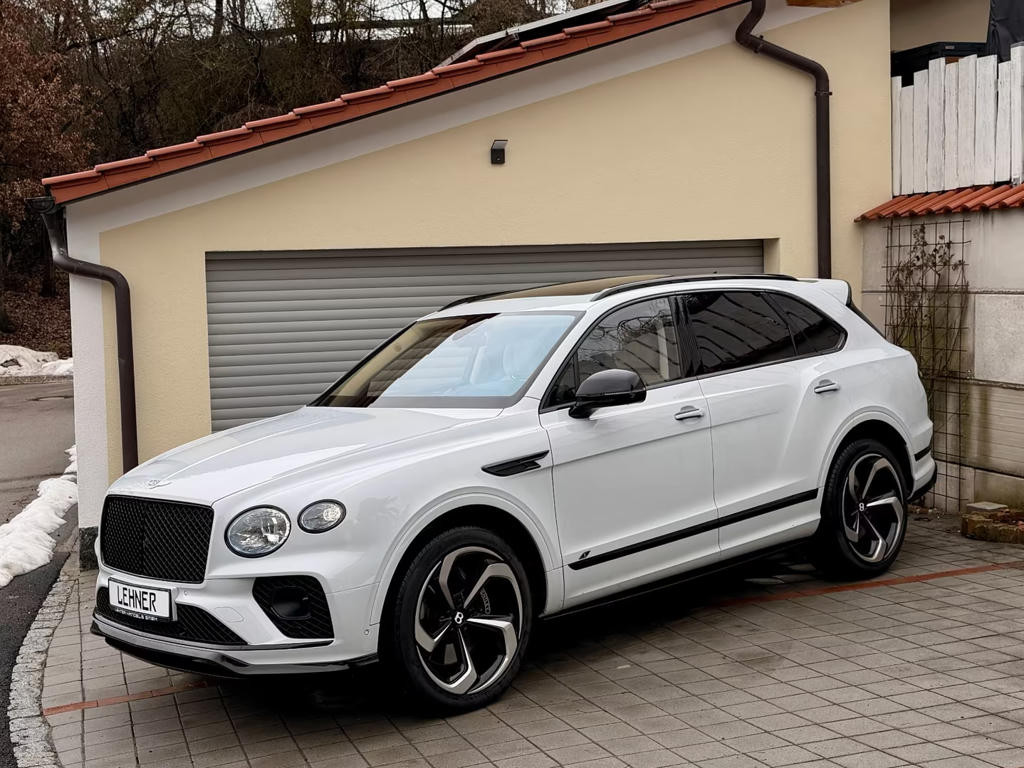 Bentley Bentayga 2023 Benzine