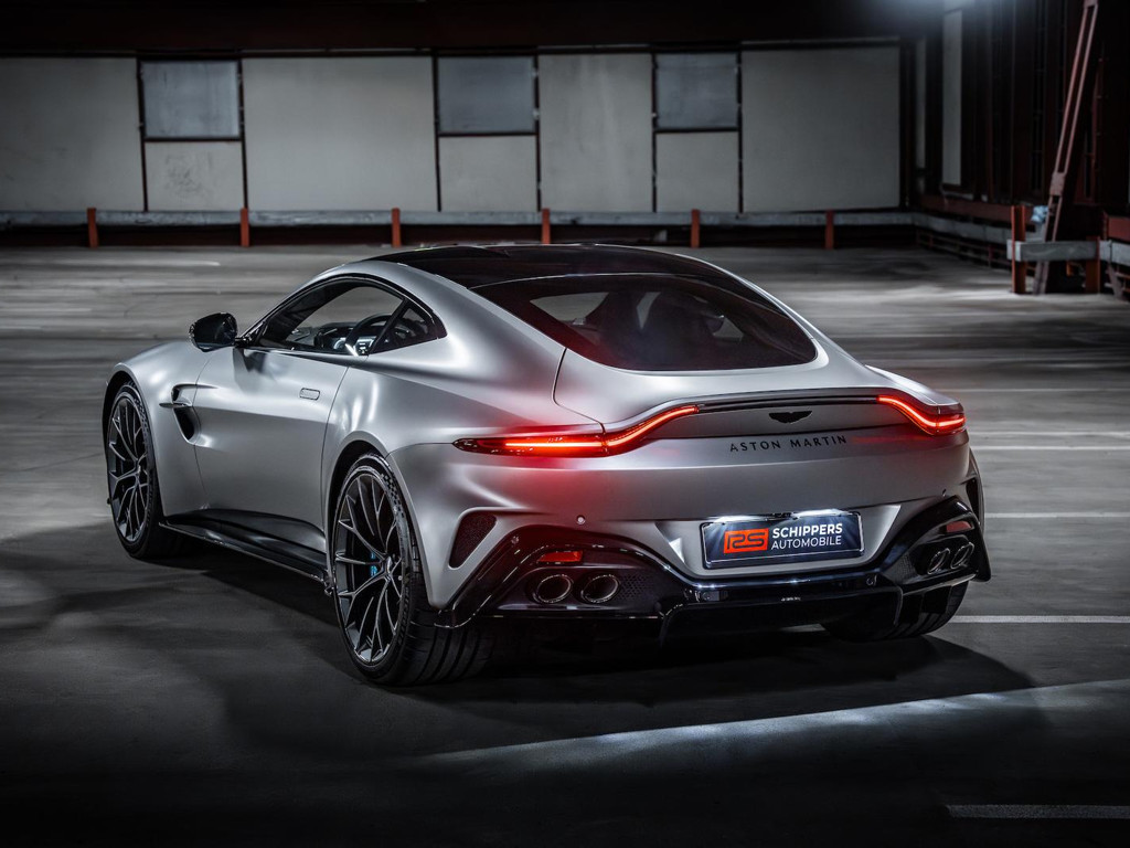 Aston Martin V8 Vantage