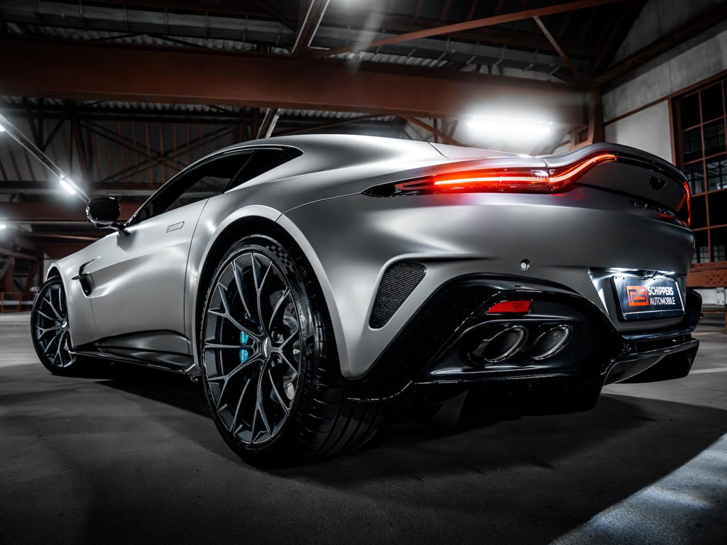 Aston Martin V8 Vantage