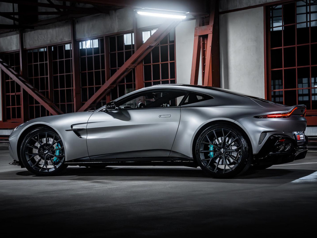 Aston Martin V8 Vantage