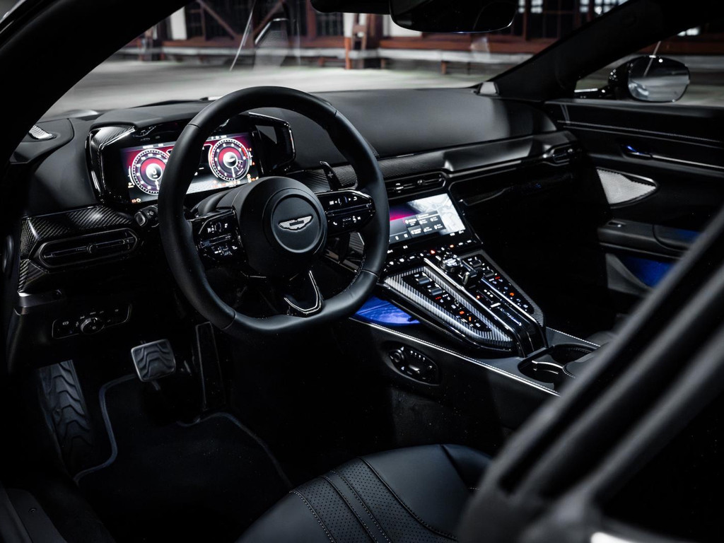 Aston Martin V8 Vantage