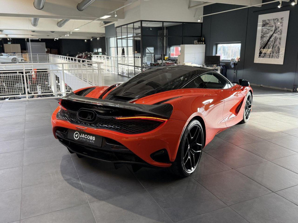 McLaren 750S