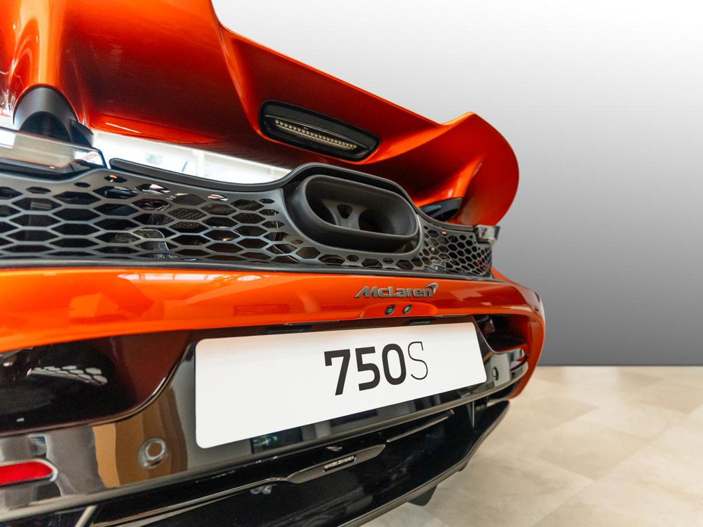 McLaren 750S