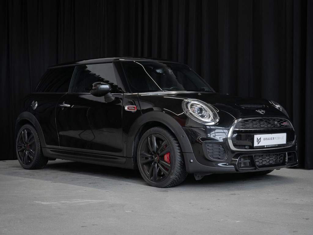 Mini John Cooper Works 2021 Benzine