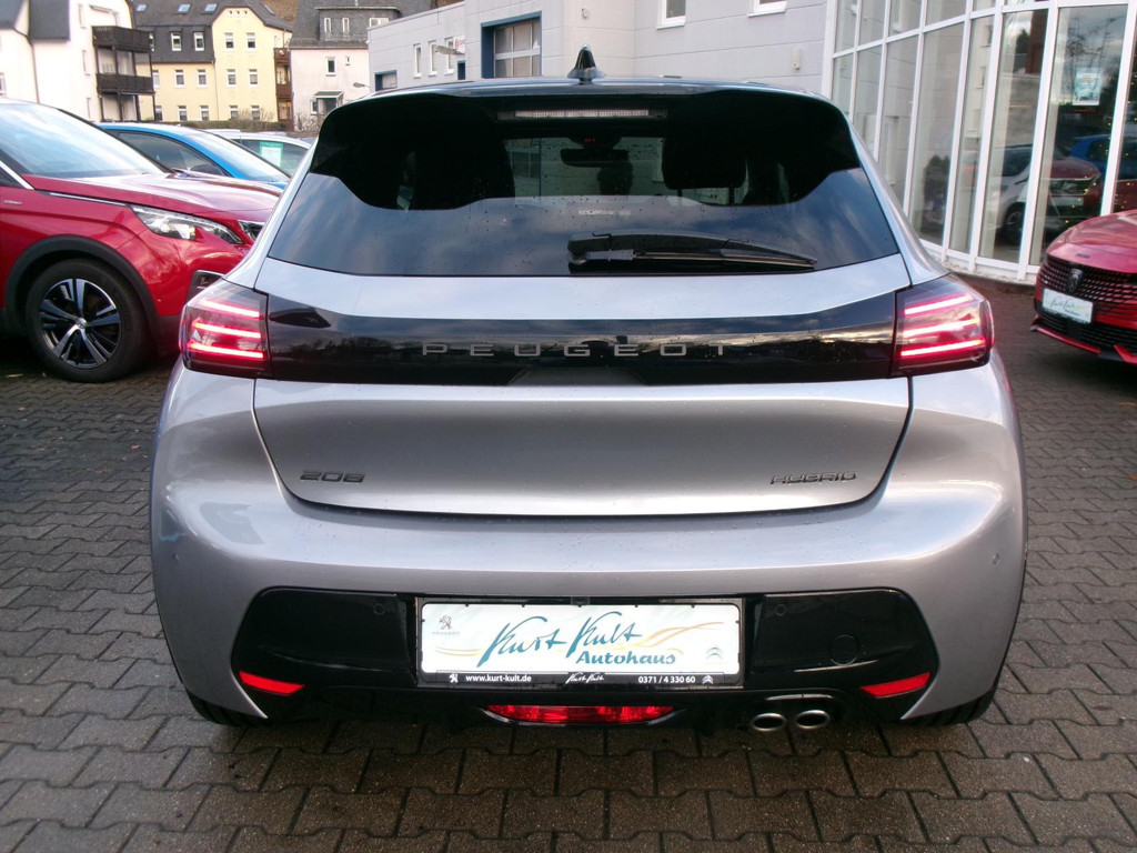 Peugeot e-208