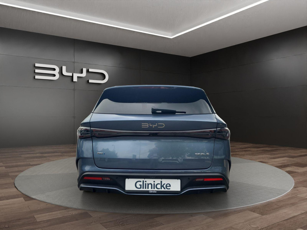BYD Seal 6