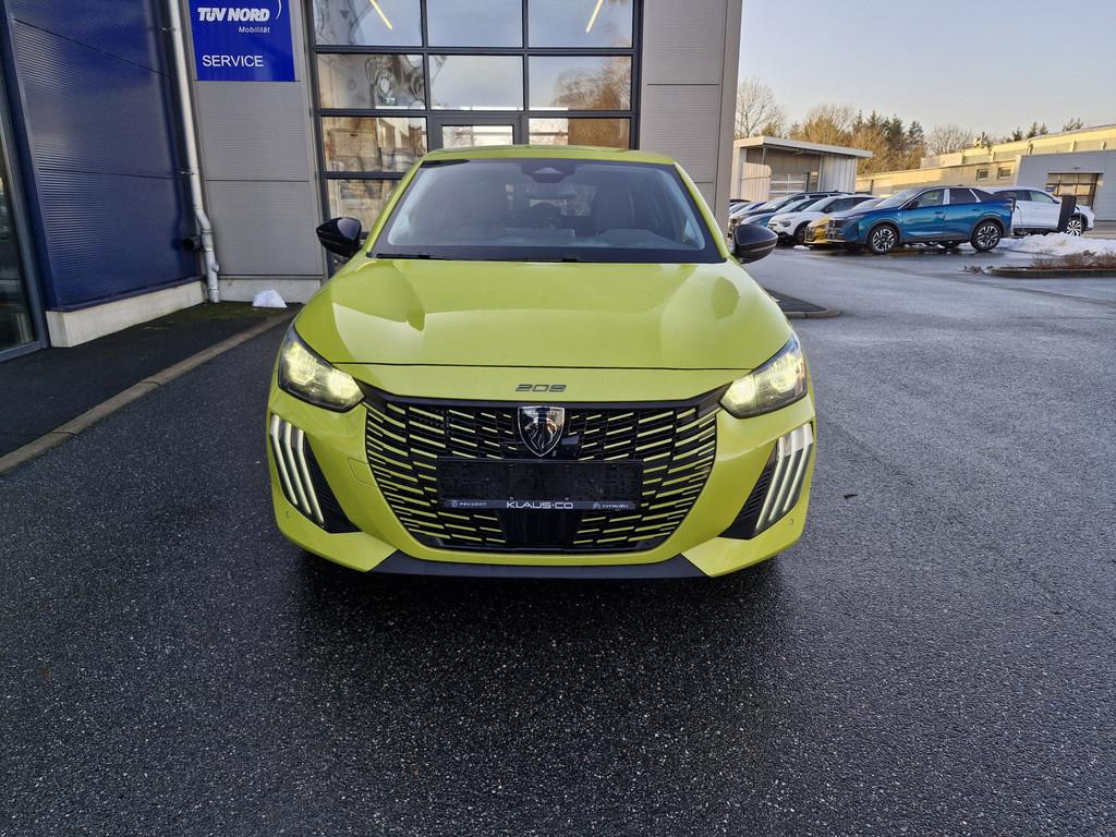 Peugeot e-208