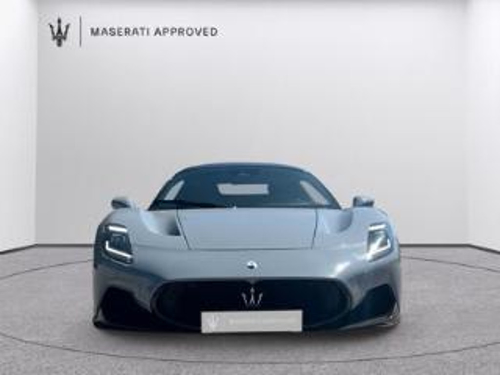 Maserati MC20