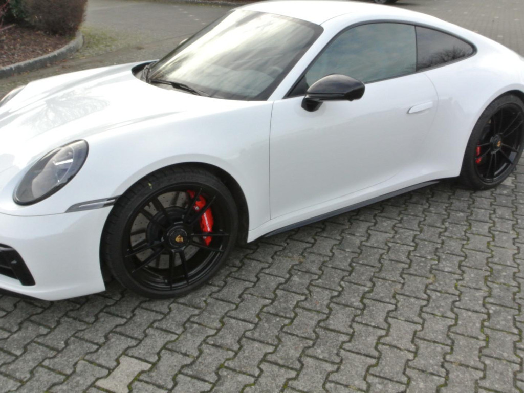 Porsche 992