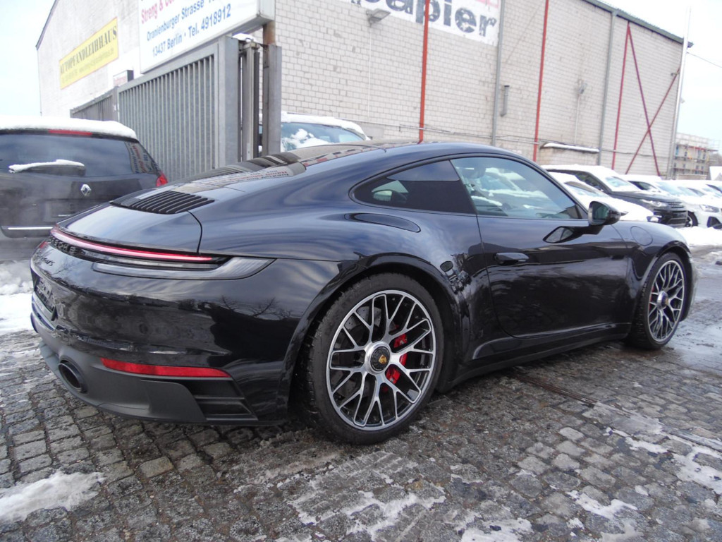 Porsche 992
