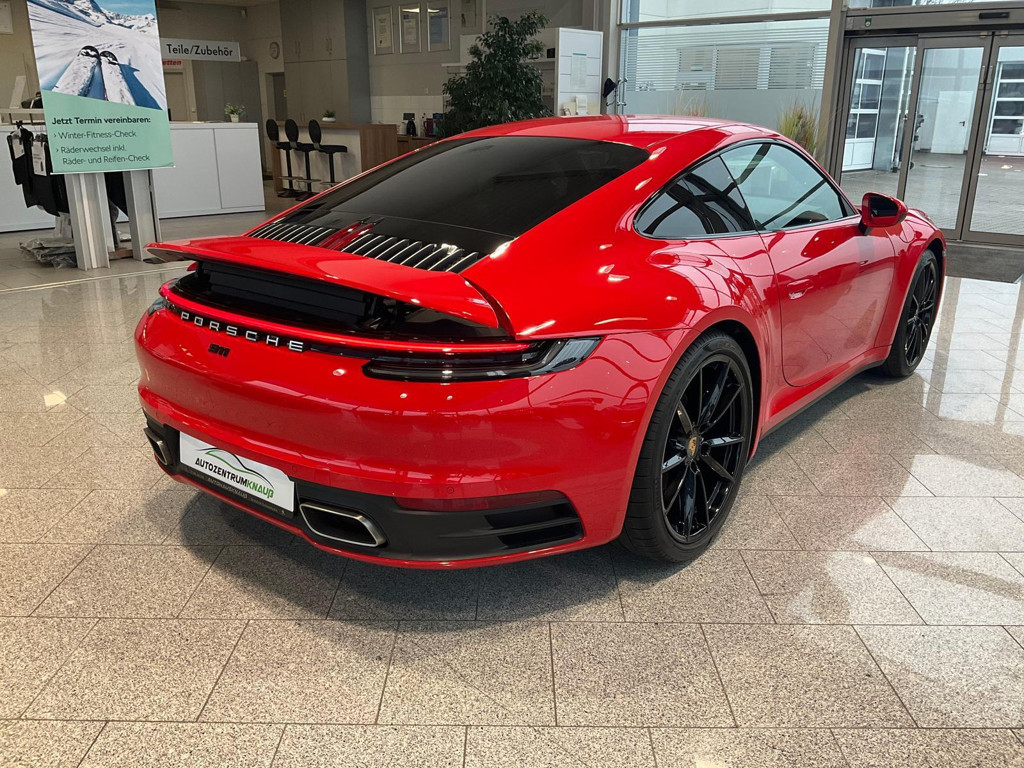 Porsche 992