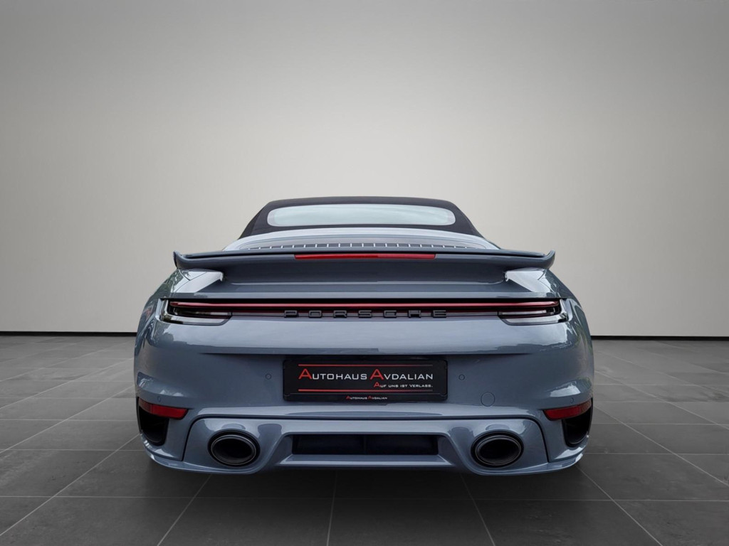 Porsche 992