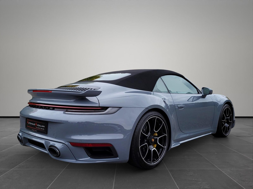 Porsche 992