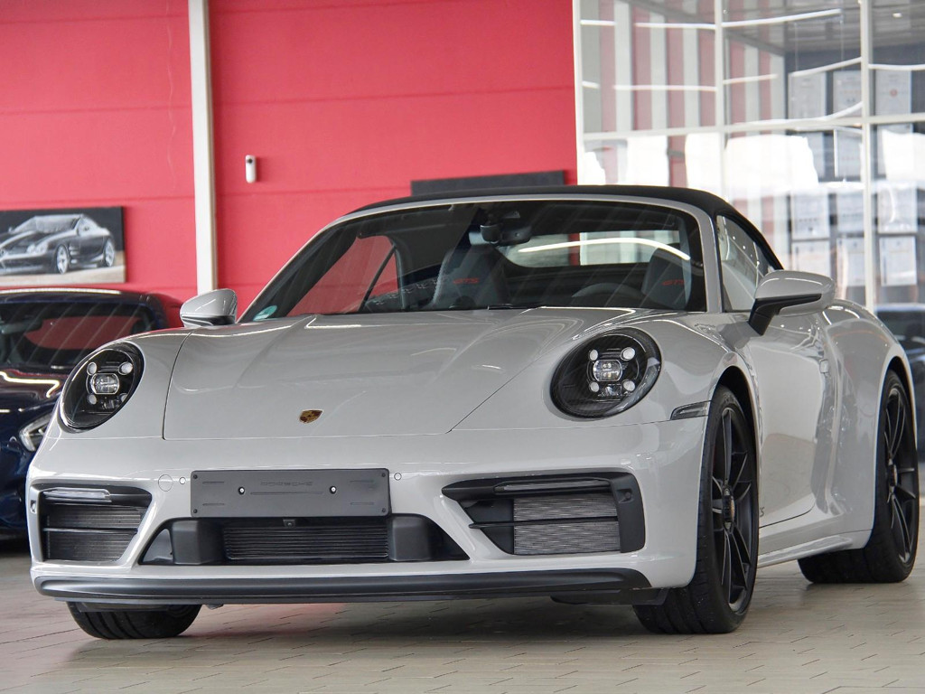 Porsche 992 2023 Benzine