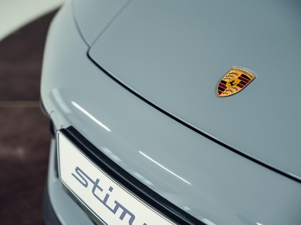 Porsche 992