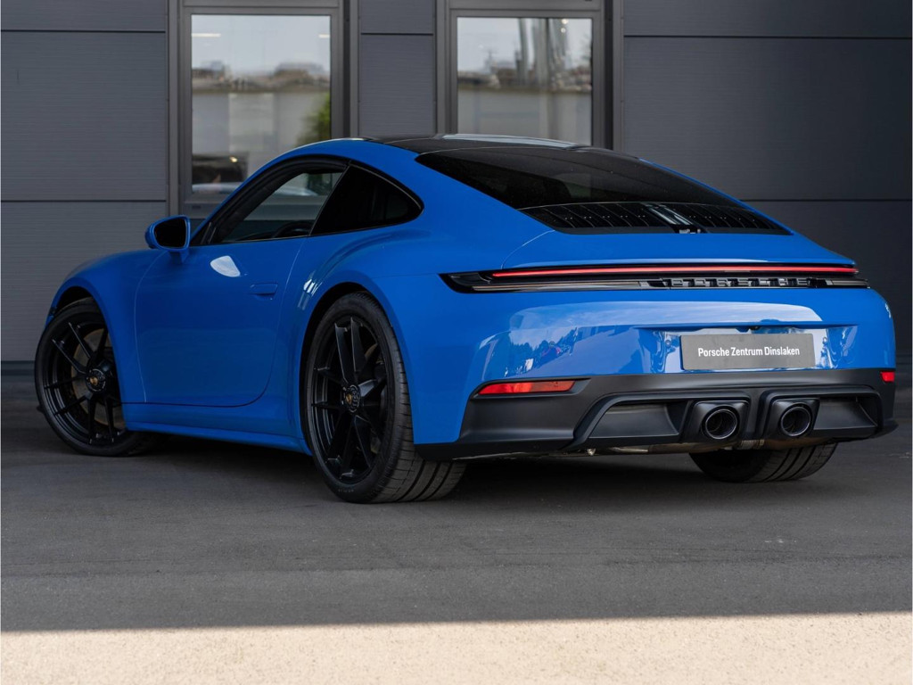 Porsche 992