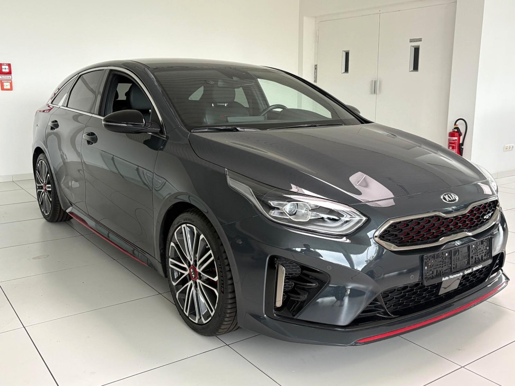 Kia ProCeed