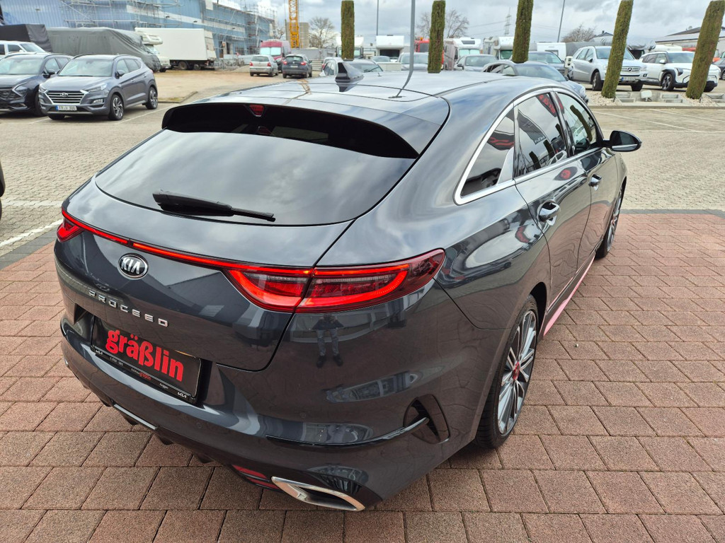 Kia ProCeed