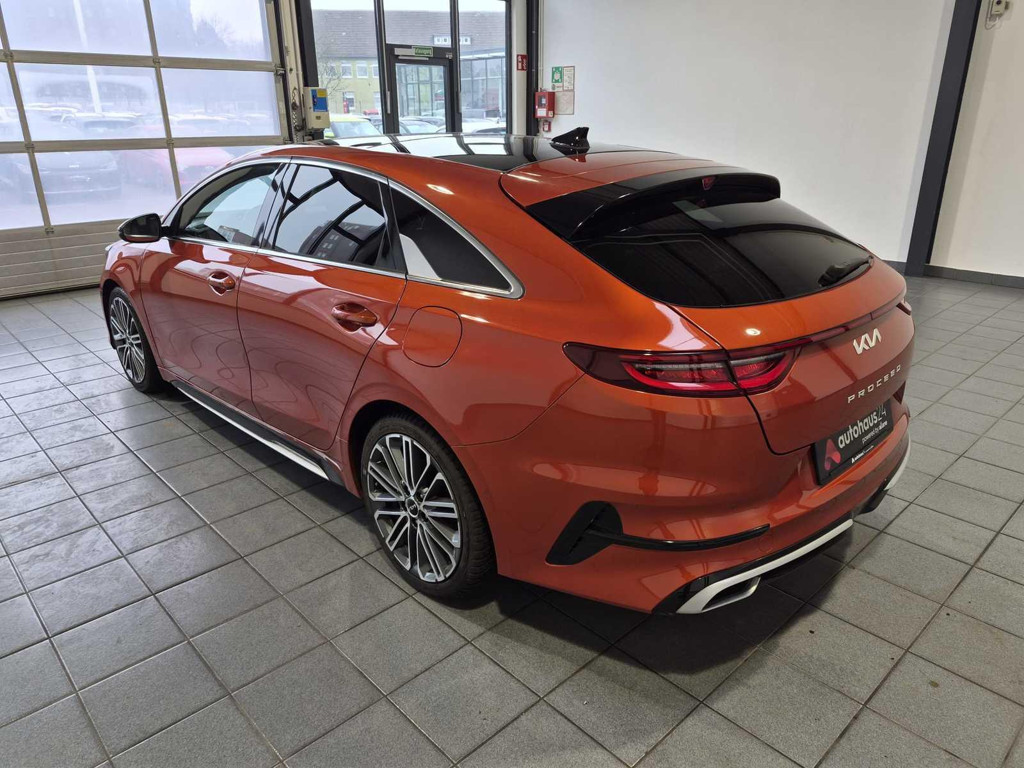 Kia ProCeed
